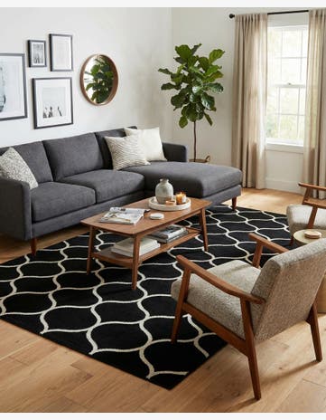 Black Trellis Frieze Rug