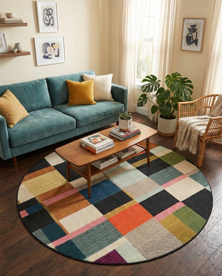 Detail image of 6' x 6' Easy-Clean Casablanca Indoor / Outdoor Round Rug