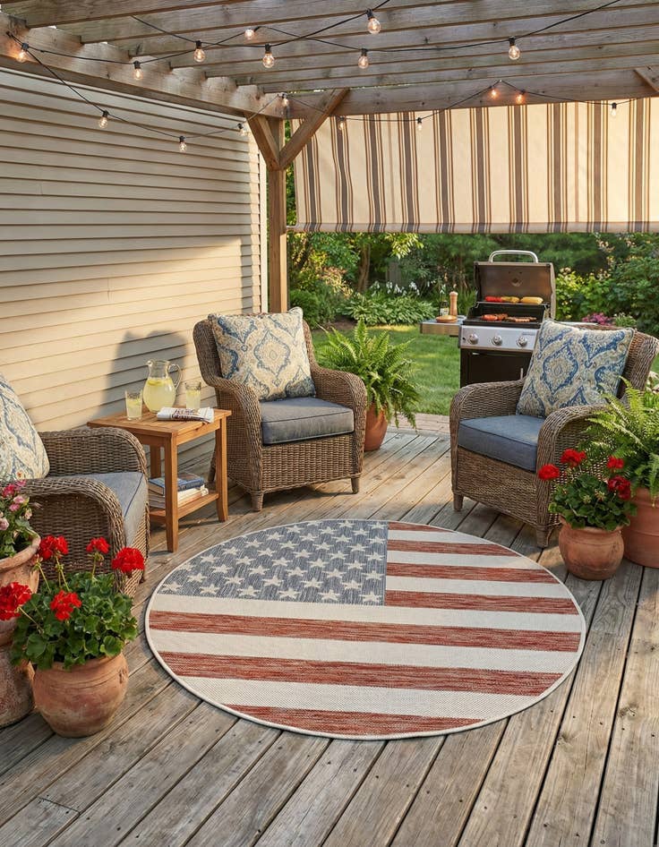 Detail image of 4' x 4' Easy-Clean Jill Zarin Indoor / Outdoor Round Rug