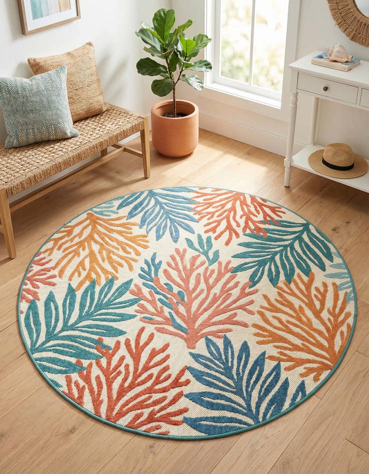 Detail image of 3' 3 x 3' 3  Washable Belize Indoor / Outdoor Round Rug
