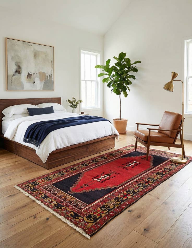 Detail image of  4' 6 x 8' Yuruk Rug