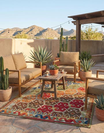 4' x 6' Easy-Clean Southwestern Indoor / Outdoor Rug