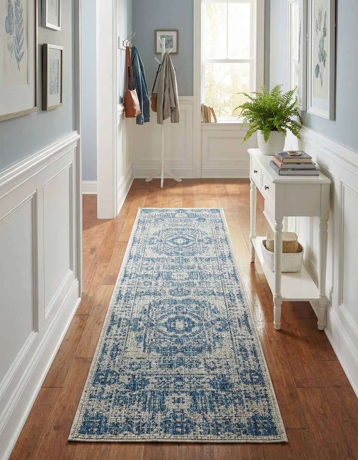 Detail image of 2' x 8'  Washable Traditional Indoor / Outdoor Runner Rug