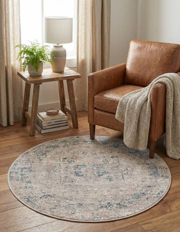 3' 10 x 3' 10 Noble Round Rug