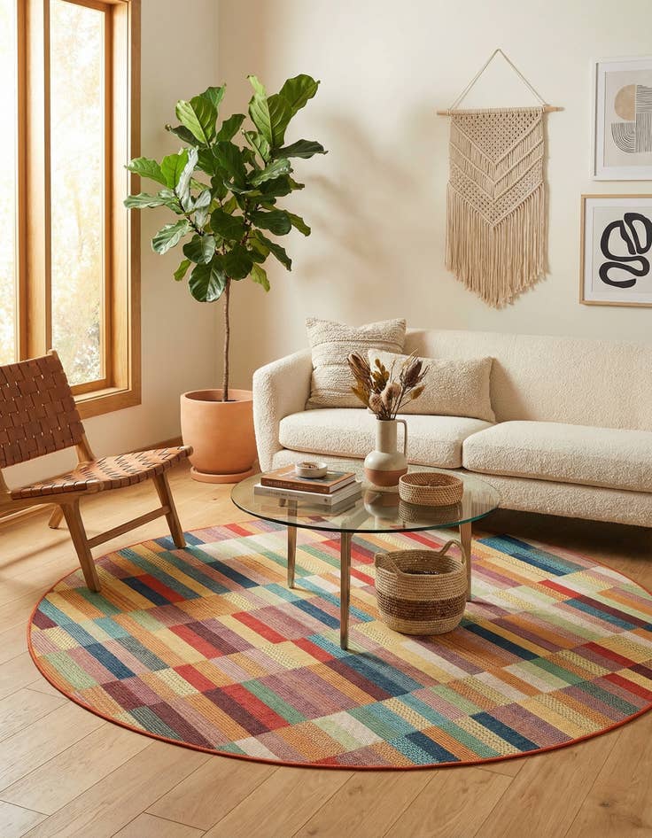 Detail image of  7' 10 x 7' 10  Washable Baja Indoor / Outdoor Round Rug