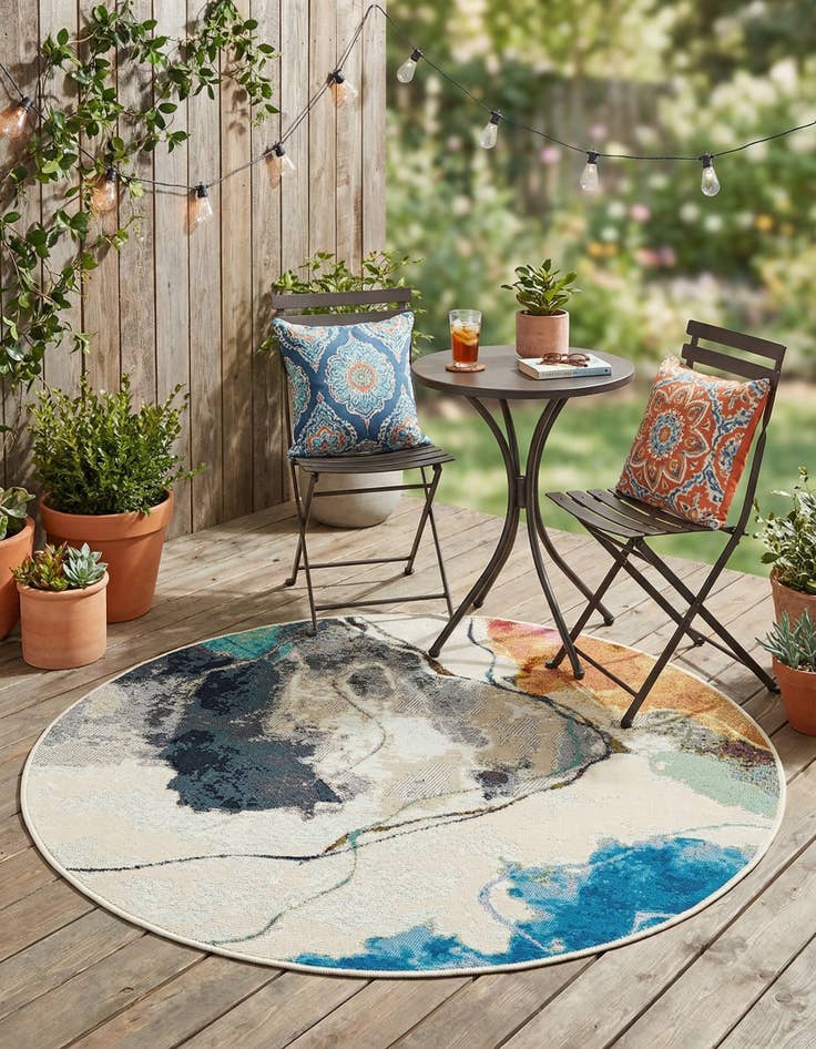 Detail image of 3' 3 x 3' 3  Washable Modern Indoor / Outdoor Round Rug