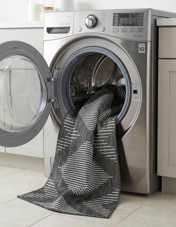 Detail image of 2' x 8'  Washable Modern Indoor / Outdoor Runner Rug