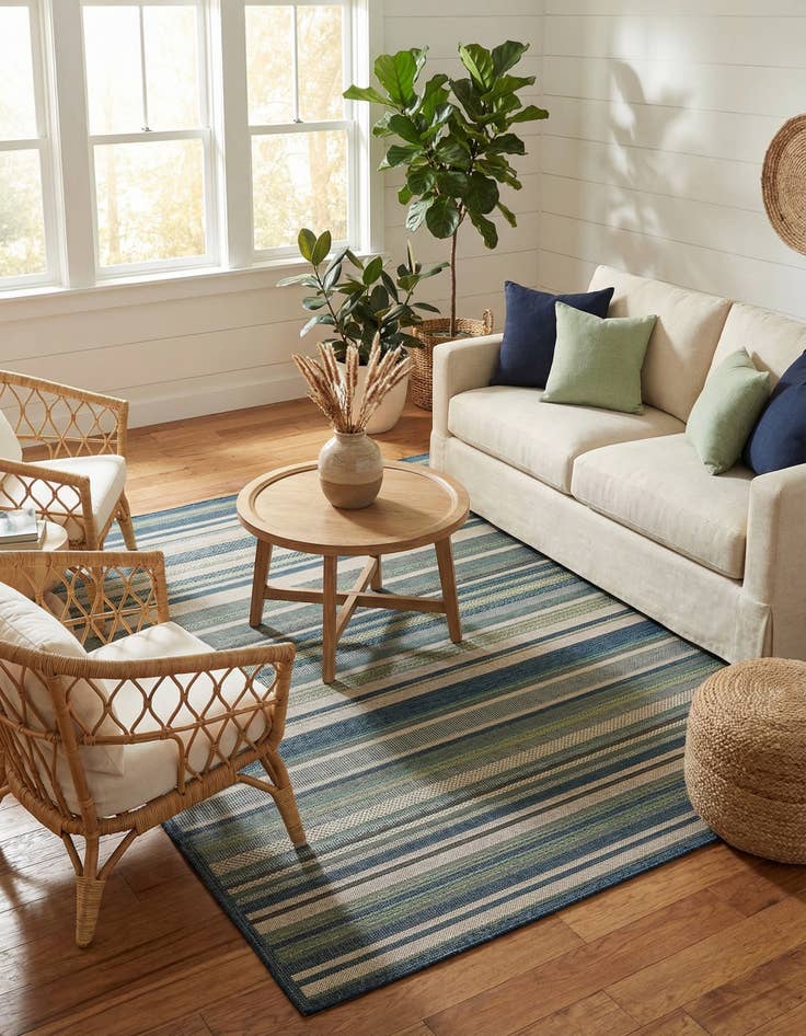 Detail image of 7' 10 x 7' 10  Washable Baja Indoor / Outdoor Square Rug