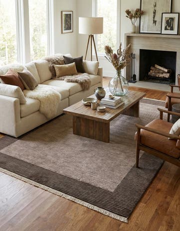 5' 8 x 8' Hand Knotted Darya Wool Rug