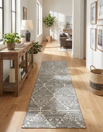 2' 6 x 9' 4 Hand Woven Kilim Modern Wool Runner Rug