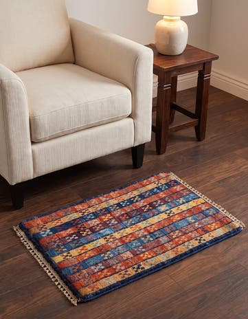 1' 4 x 2' Hand Knotted Ziegler Rug