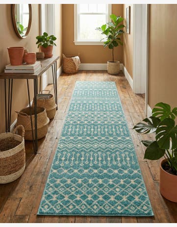 2' 7 x 10' Moroccan Trellis Runner Rug