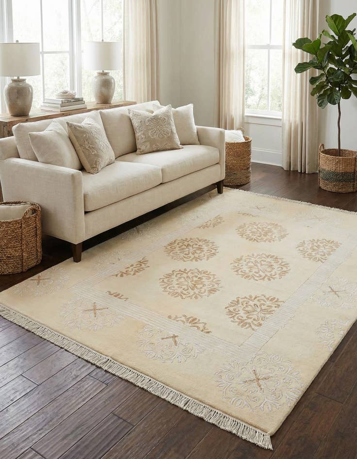 Detail image of 4' 10 x 6' 5  Hand Knotted Darya Wool Rug