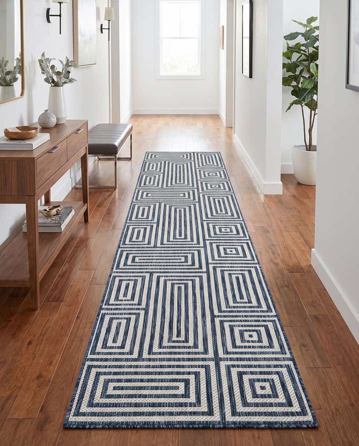 2' 7 x 12' Easy-Clean Modern Indoor / Outdoor Runner Rug