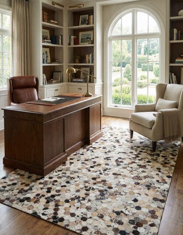 5' 1 x 8' Cowhide Rug
