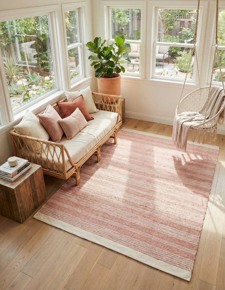 Detail image of 10' x 10'  Hand Woven Lariat Square Rug