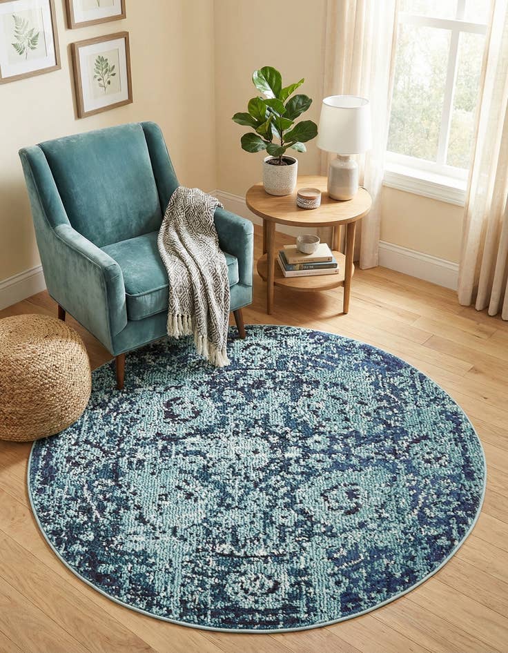 Detail image of  3' 3 x 3' 3  Washable Fleur Round Rug