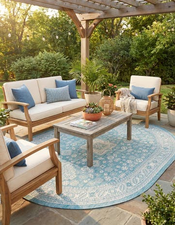 7' 10 x 10' Easy-Clean Aztec Indoor / Outdoor Oval Rug