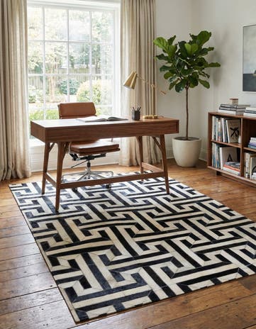 4' 2 x 6' 1 Cowhide - Patchwork Rug