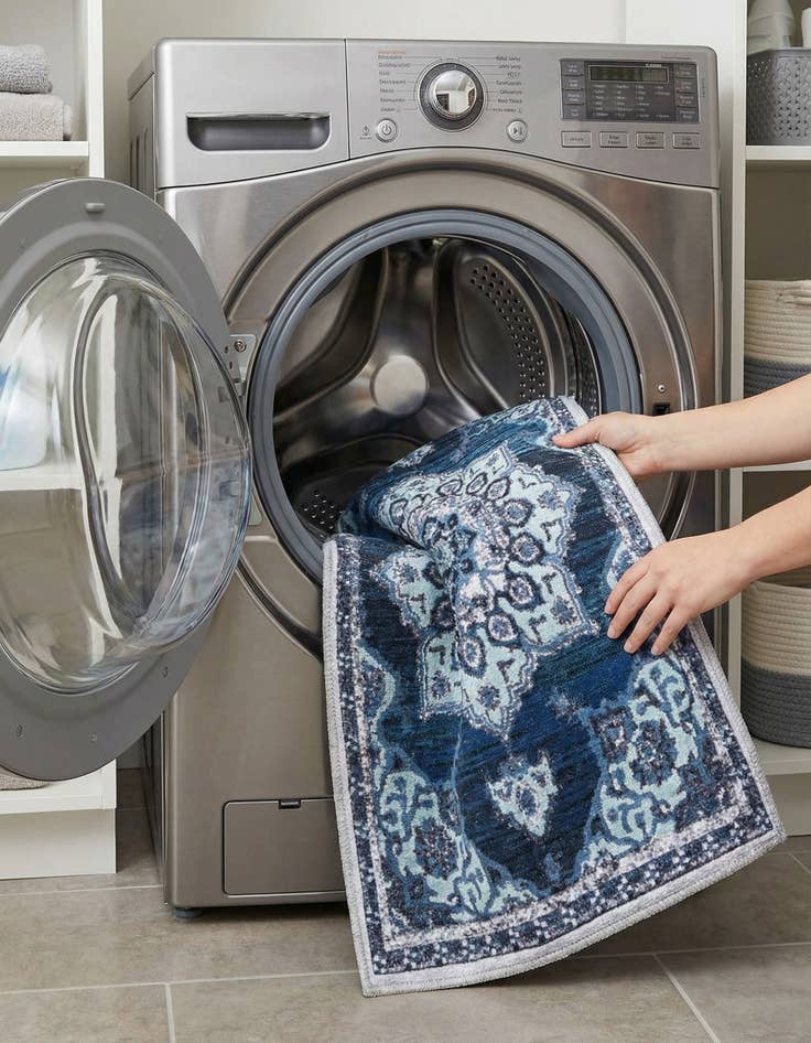 Detail image of 2' x 3'  Washable Renaissance Rug