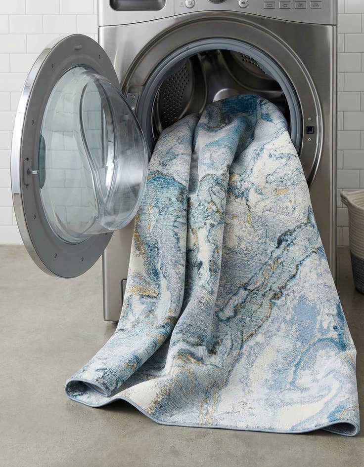 Detail image of  7' 10 x 7' 10  Washable Modern Indoor / Outdoor Square Rug