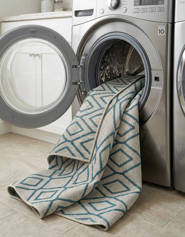 Detail image of 7' 10 x 10'  Washable Jill Zarin Turks and Caicos Indoor / Outdoor Rug