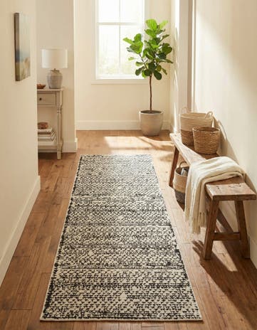 2' 7 x 10' Morocco Runner Rug