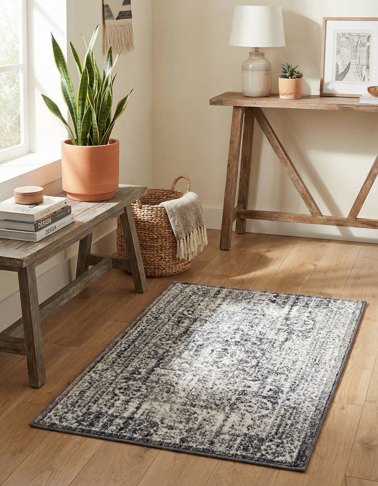 Detail image of  2' 2 x 3' Williamsburg Rug