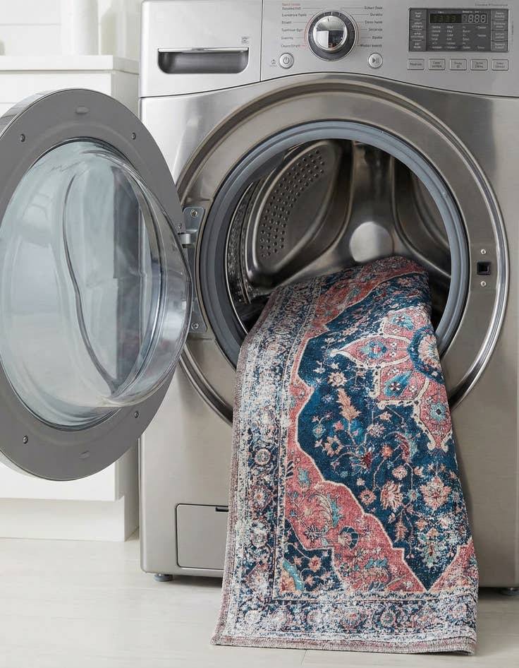 Detail image of 2' x 3'  Washable Yara Rug