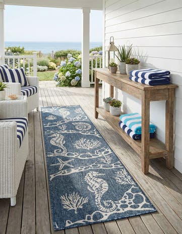 2' x 8' Easy-Clean Coastal Indoor / Outdoor Runner Rug