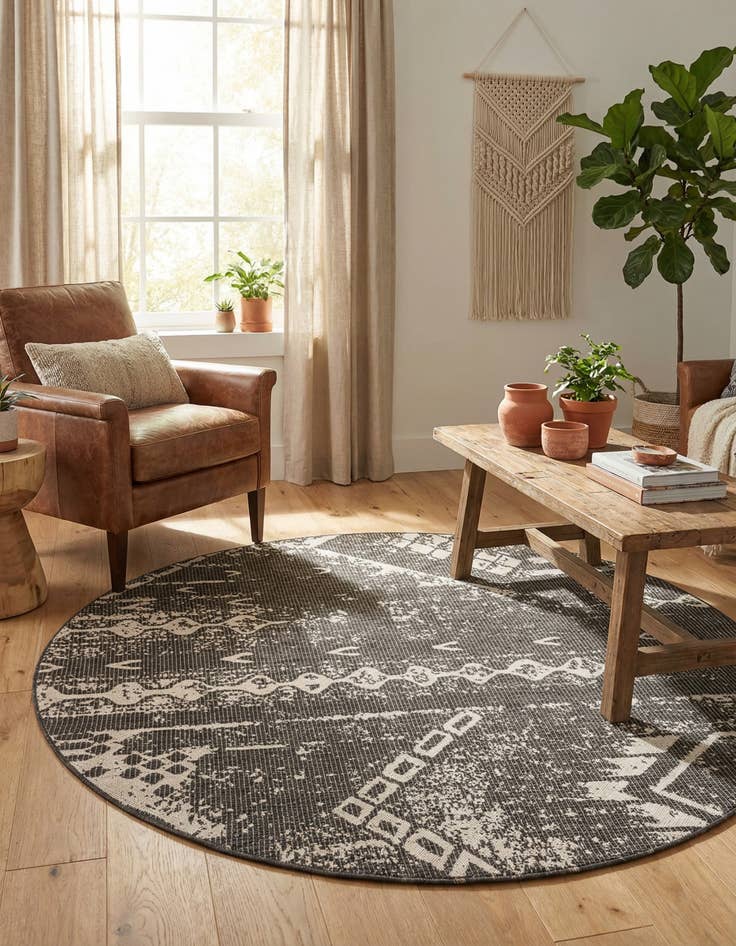 Detail image of 6' x 6'  Washable Bohemian Indoor / Outdoor Round Rug