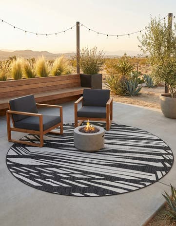 10' x 10' Easy-Clean Modern Indoor / Outdoor Round Rug