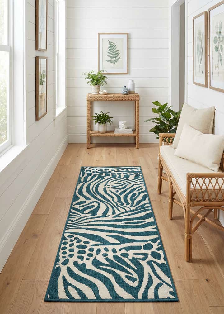 2' x 6' Easy-Clean Safari Indoor / Outdoor Runner Rug