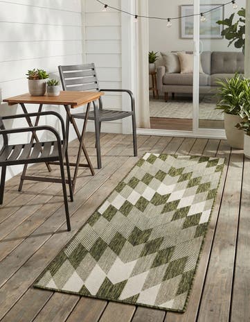 2' x 6' Easy-Clean Modern Indoor / Outdoor Runner Rug