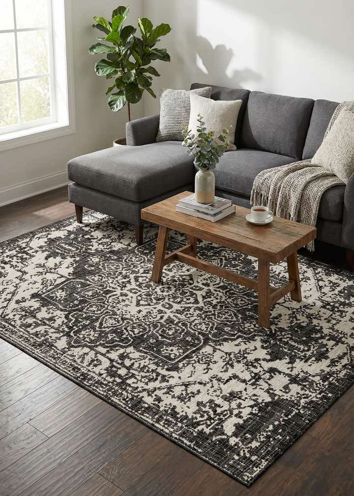 7' x 10' Easy-Clean Jill Zarin Dubai Indoor / Outdoor Rug