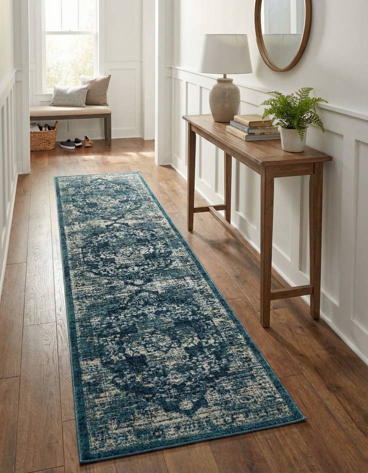 Detail image of  2' 7 x 10' Dahlia Runner Rug