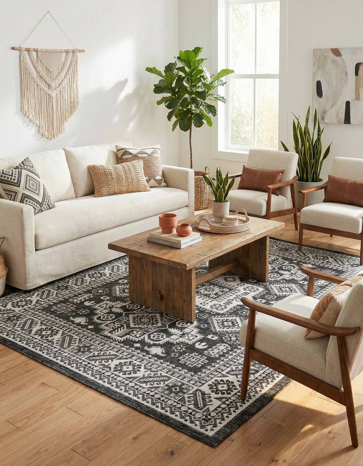 Detail image of 5' 3 x 7'  Washable Aztec Indoor / Outdoor Rug