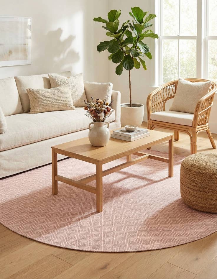 Detail image of 7' 10 x 7' 10 Hand Woven Geo Trellis Flatweave Round Rug