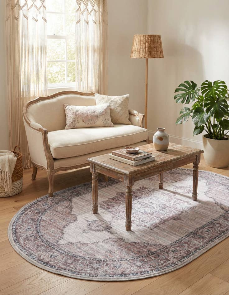 Detail image of 3' 3 x 5' 3  Washable Mangata Oval Rug