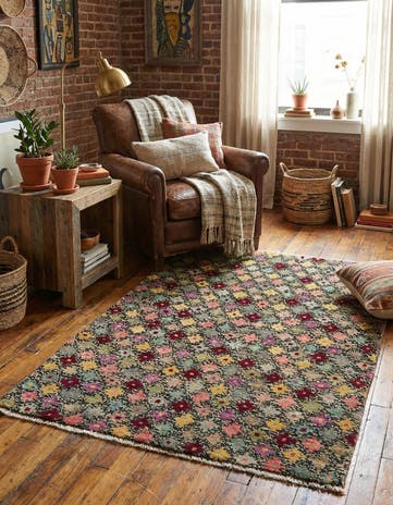 2' 10 x 4' Hand Knotted Balouch Wool Rug