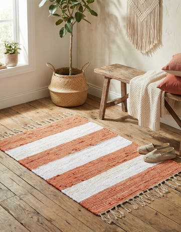 2' 2 x 3' 1 Hand Woven Chindi Rag Rug