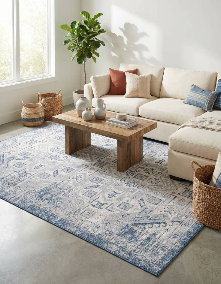 Detail image of 7' 10 x 11' Easy-Clean Aztec Indoor / Outdoor Rug
