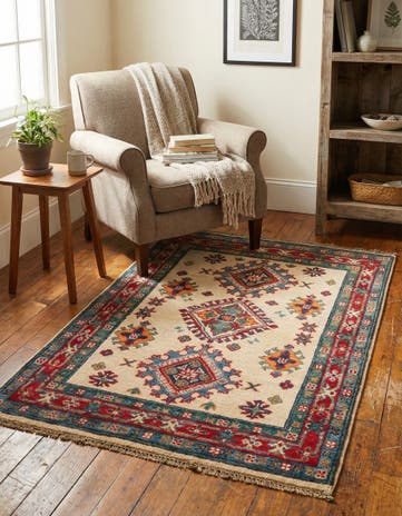 2' 8 x 4' 2 Hand Knotted Kazak Rug