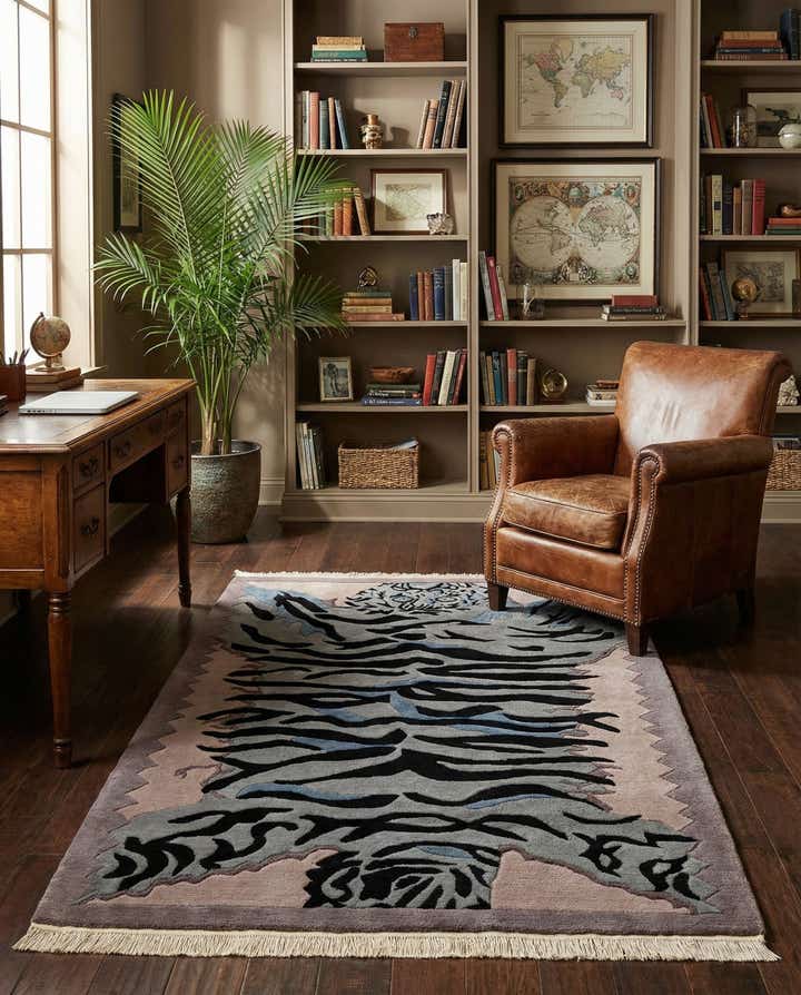 4' x 5' 10 Hand Knotted Nepal Wool Rug