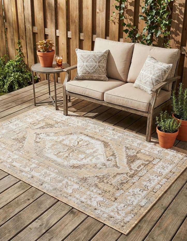 3' x 5' 3 Easy-Clean Traditional Indoor / Ou...