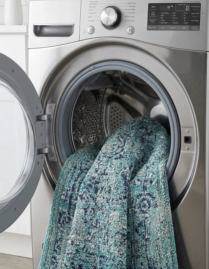 Detail image of 4' x 6'  Washable Palazzo Rug