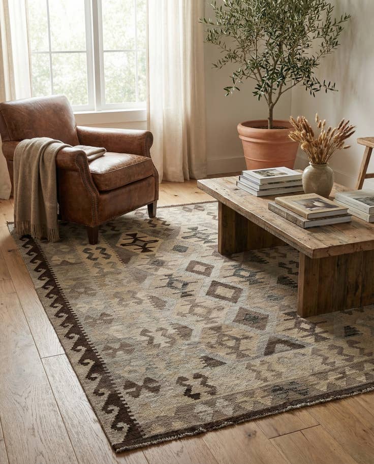 Detail image of 5' x 6' 6 Hand Woven Kilim Maymana Wool Rug