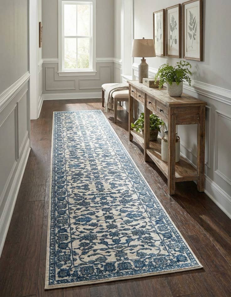 Detail image of 3' 3 x 16' 5 Boston Runner Rug