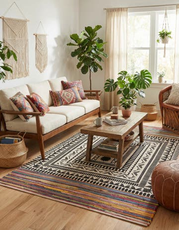 6' 1 x 9' Hand Braided Chindi Cotton Rug