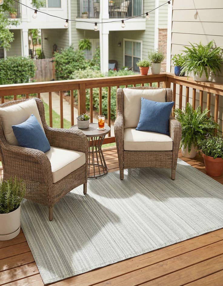Detail image of 4' x 6'  Washable Vista Breeze Indoor / Outdoor Rug